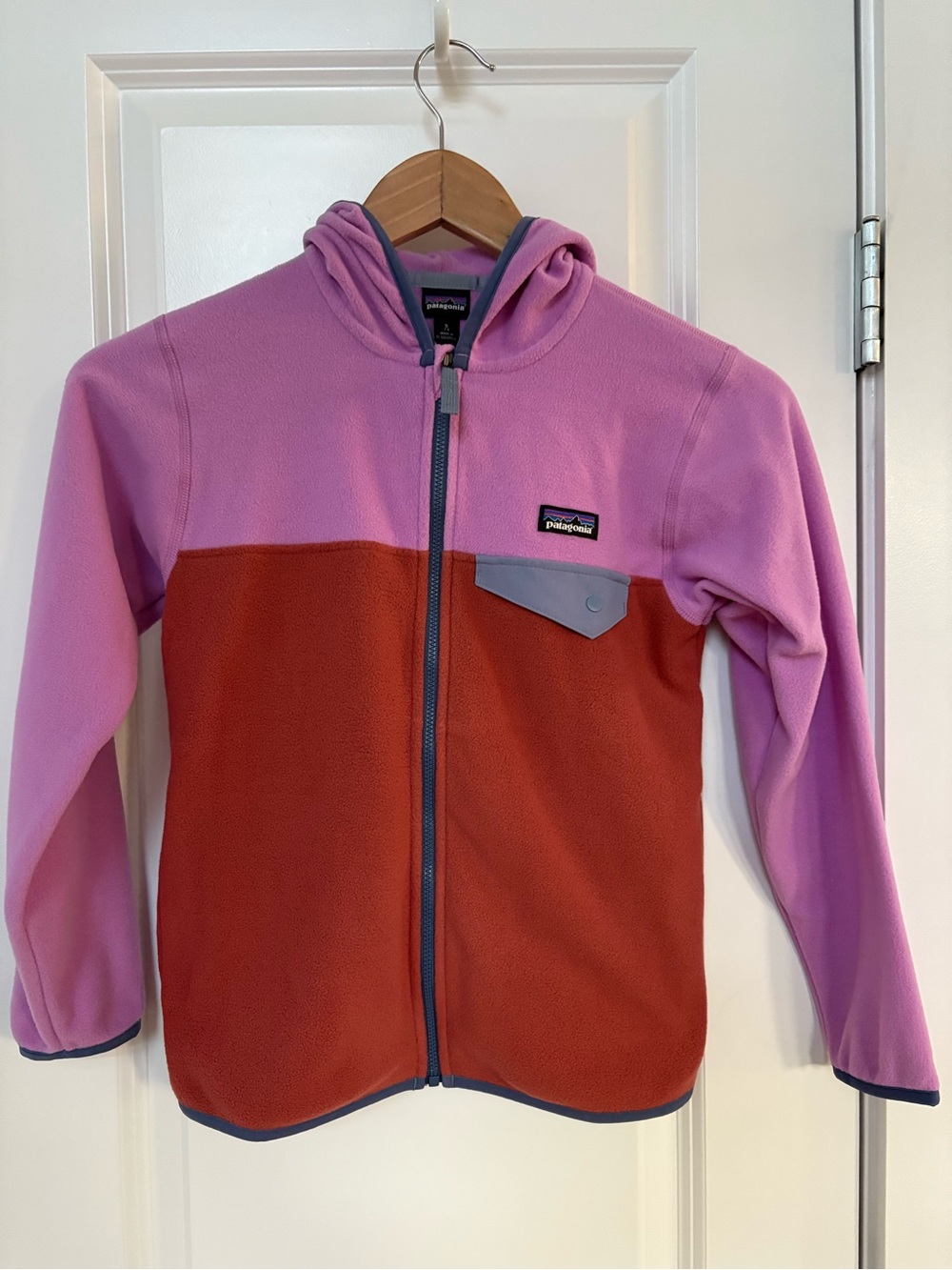 Patagonia Kids Snap T Micro D Fleece Zip Up Size Small Pink & Rust Hoodie BNWT